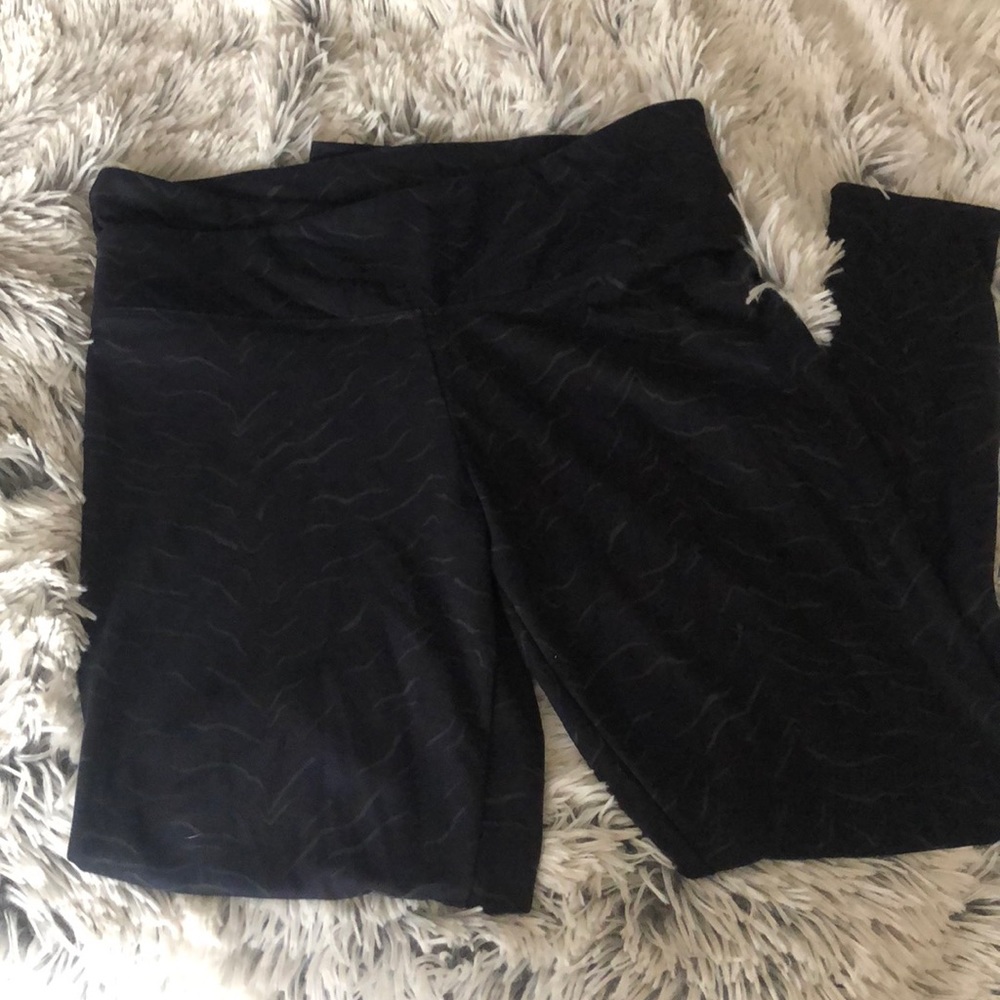 VS yoga pants